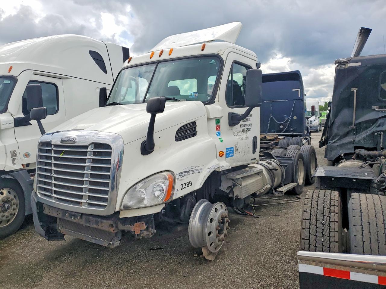 1FUJGBDV4ALAN6777 · 2010 FREIGHTLINER CASCADIA