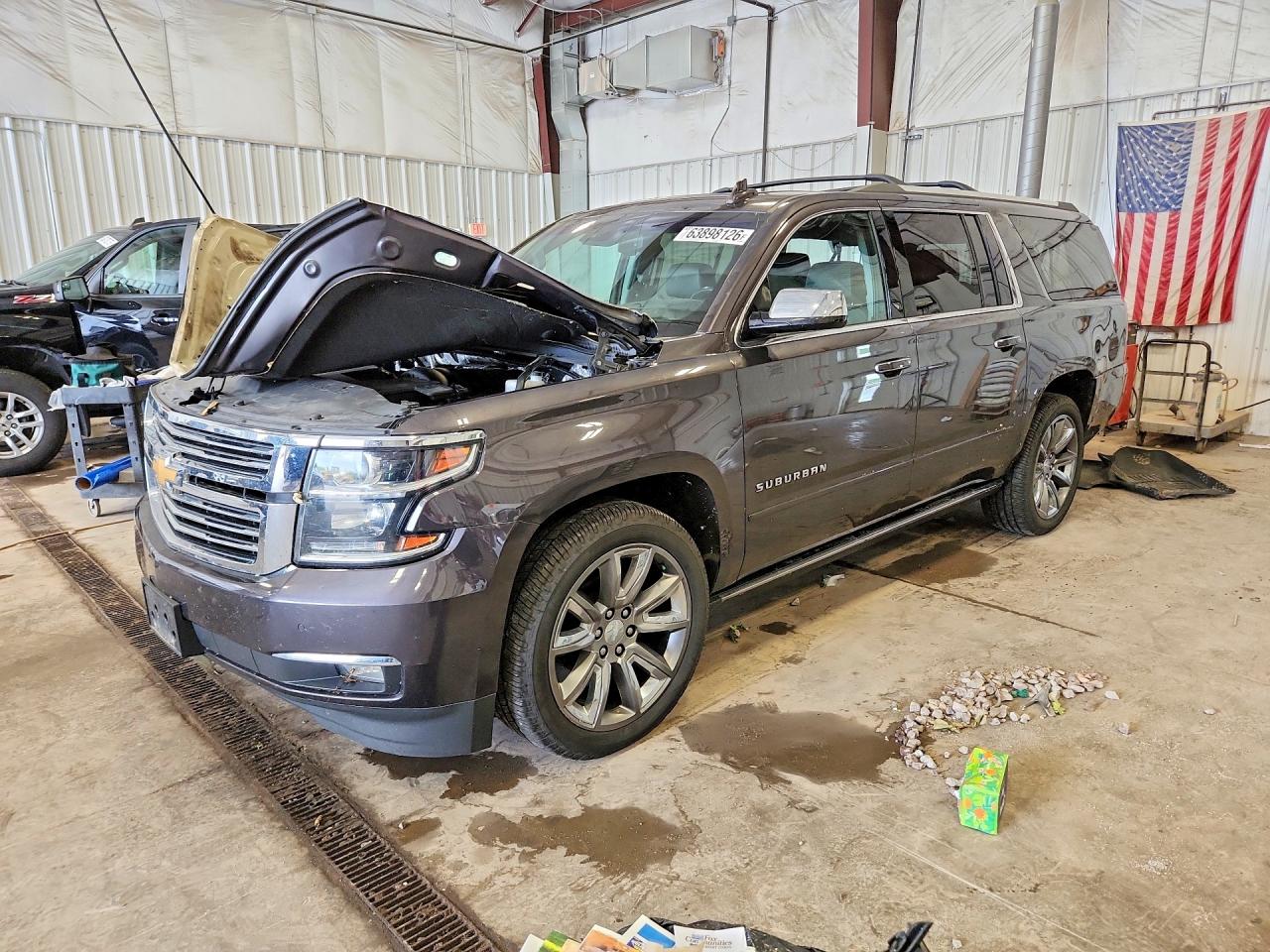 1GNSKJKC0JR296206 · 2018 CHEVROLET SUBURBAN