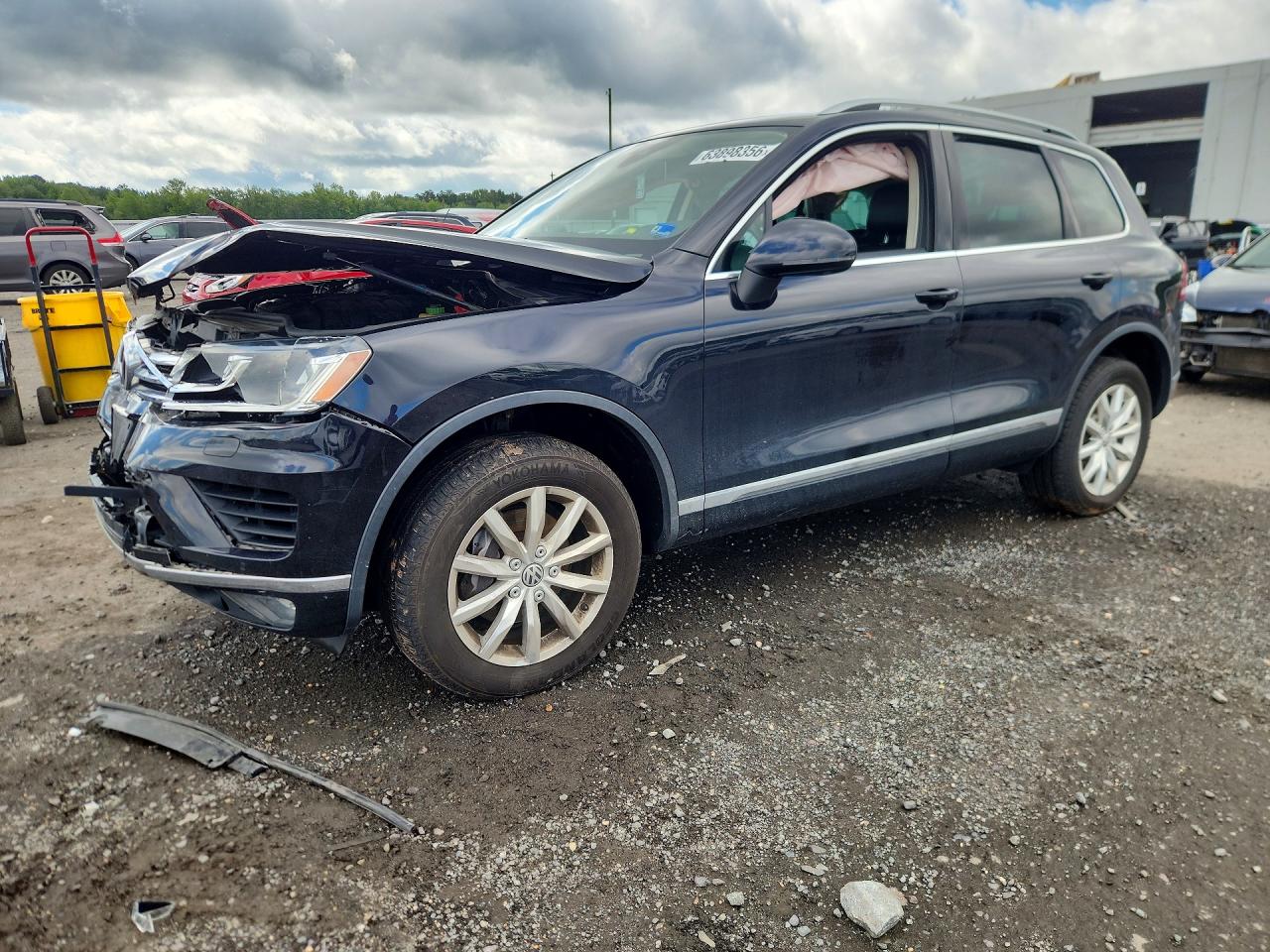 WVGEF9BPXGD012447 · 2016 VOLKSWAGEN TOUAREG