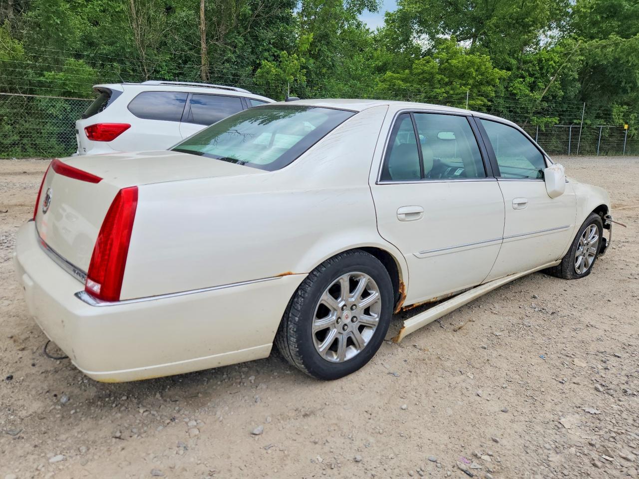 1G6KD57Y58U201163 · 2008 CADILLAC DTS · 3/13