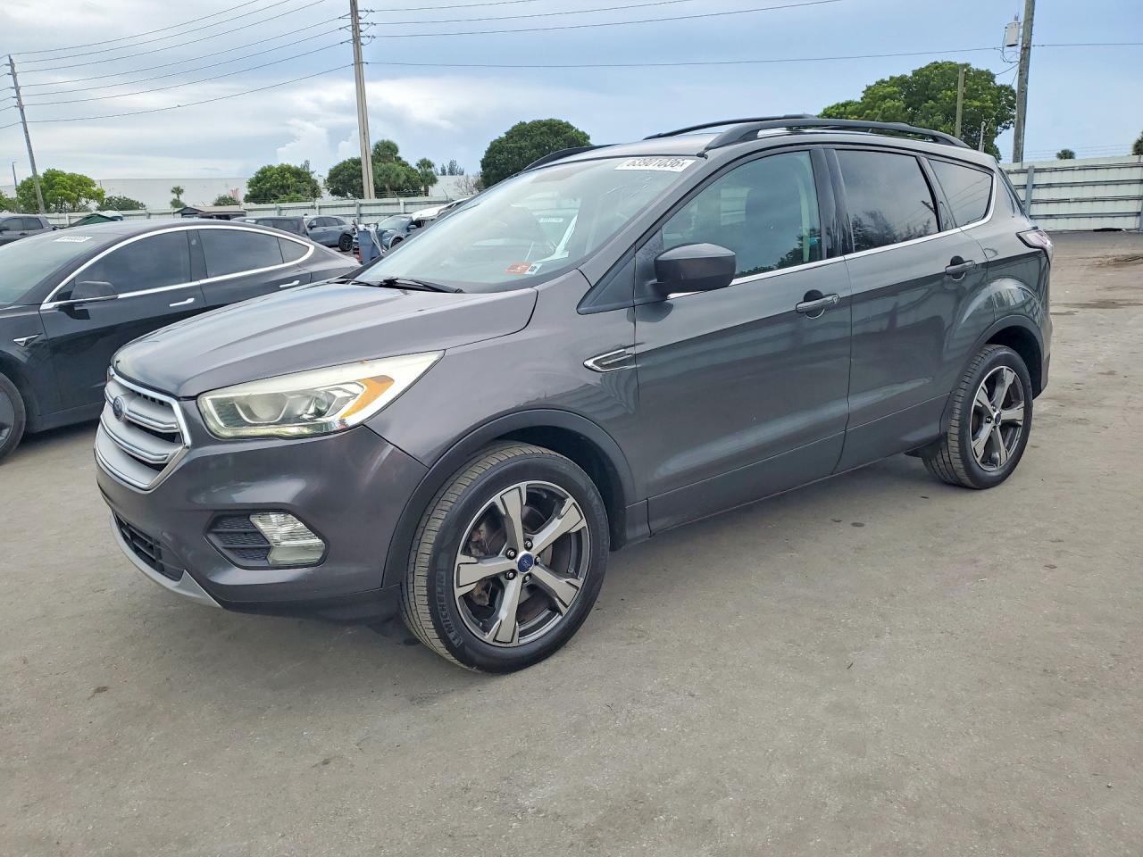1FMCU9GD4HUB23850 · 2017 FORD ESCAPE
