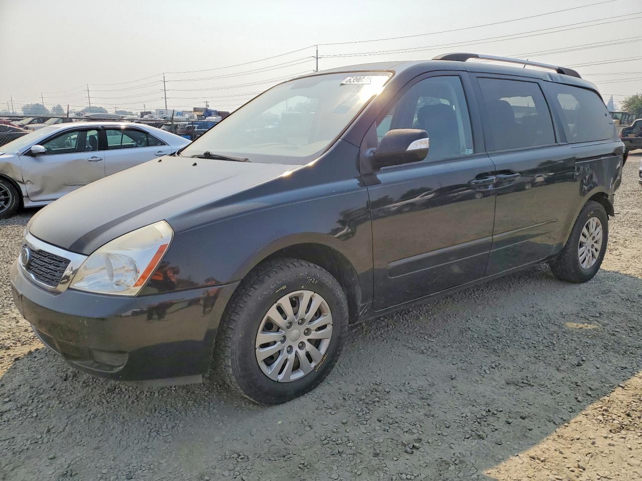 2011 KIA SEDONA