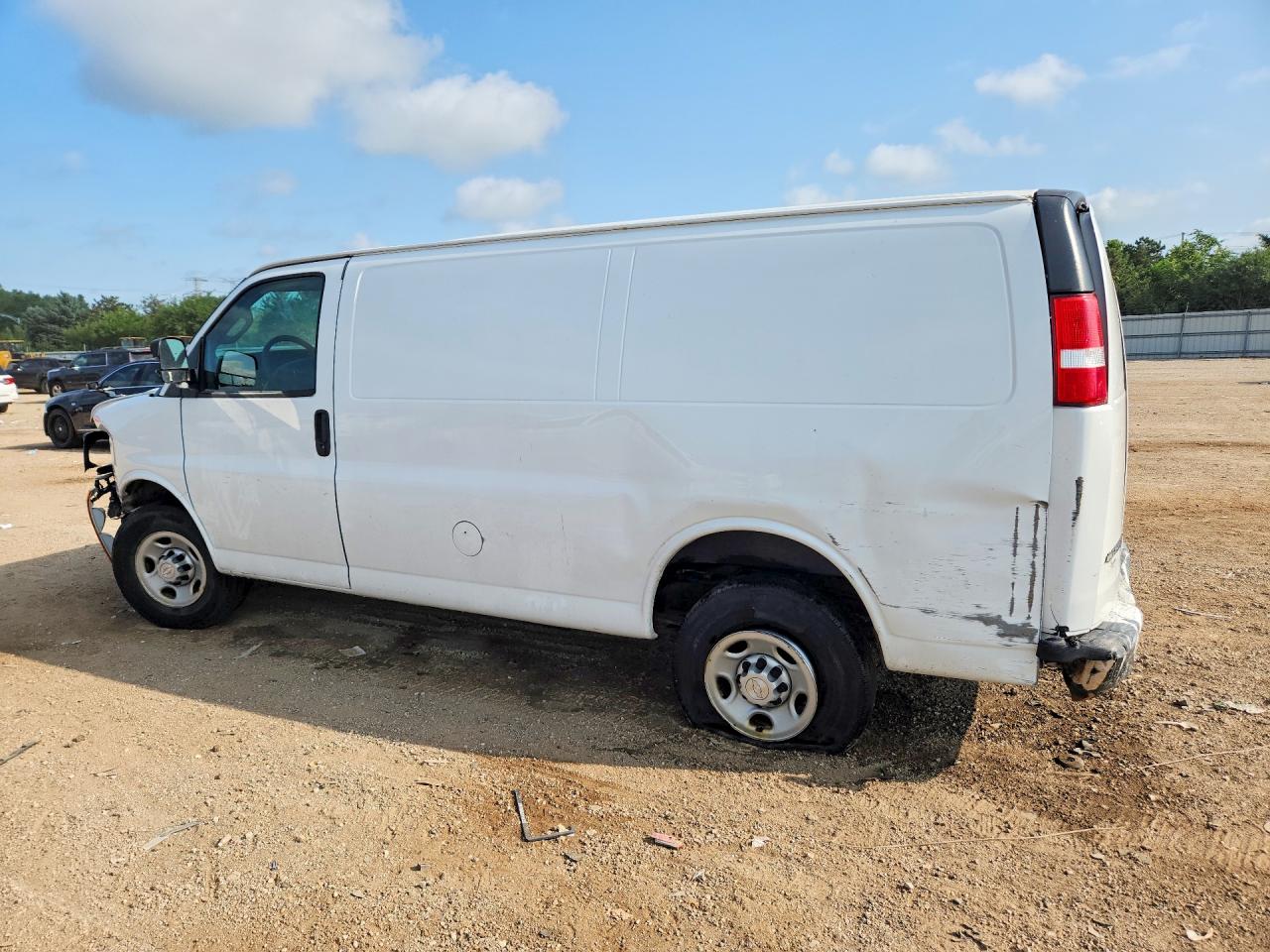 1GCZGGFF2H1124803 · 2017 CHEVROLET EXPRESS G3500 · 2/12