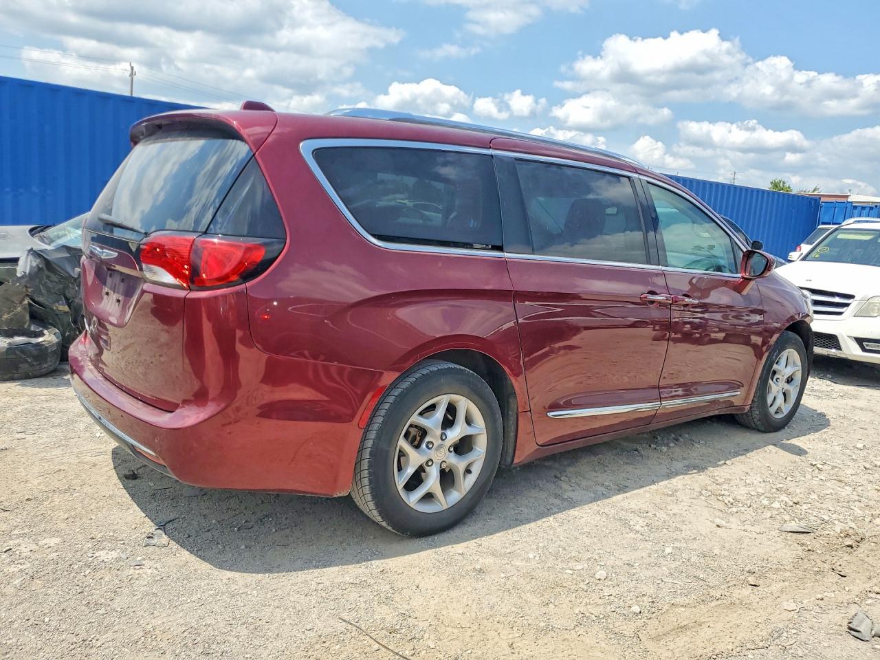 2C4RC1EG8HR729391 · 2017 CHRYSLER PACIFICA · 3/14
