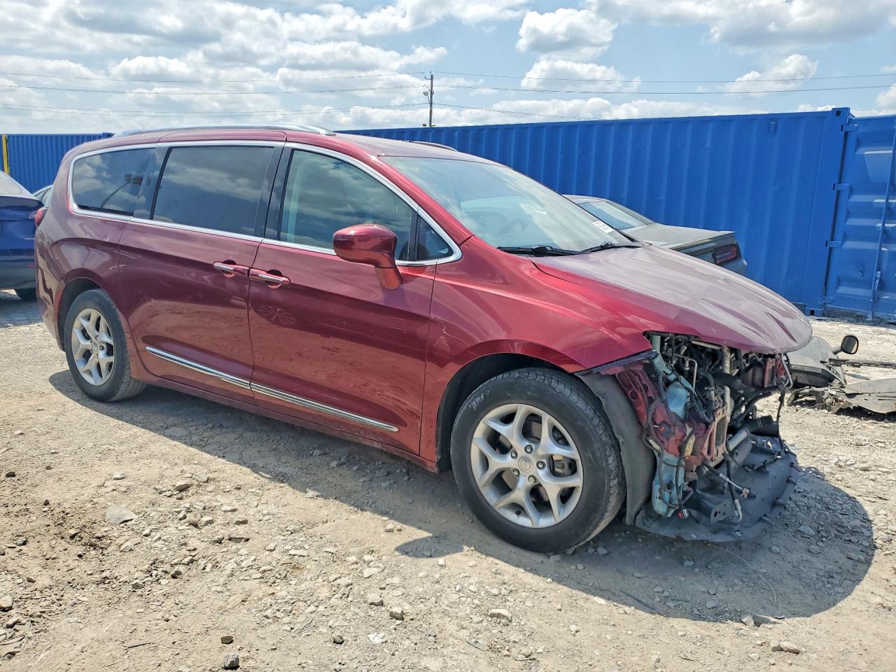 2C4RC1EG8HR729391 · 2017 CHRYSLER PACIFICA · 4/14