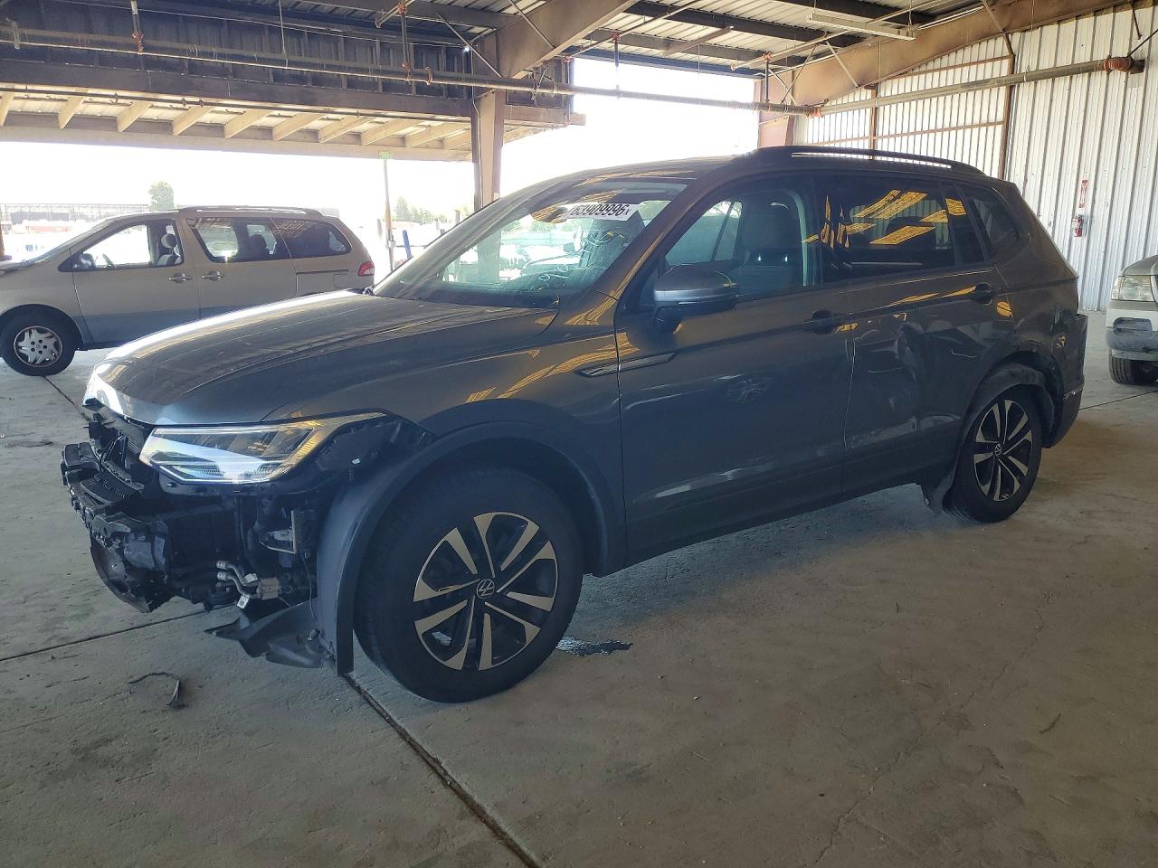 3VV0B7AX8NM017794 · 2022 VOLKSWAGEN TIGUAN