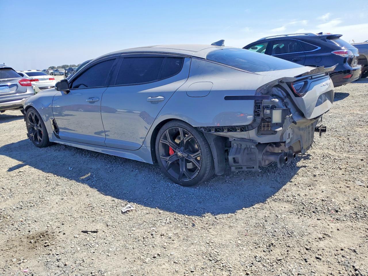 KNAE55LC1K6045729 · 2019 KIA STINGER · 2/13
