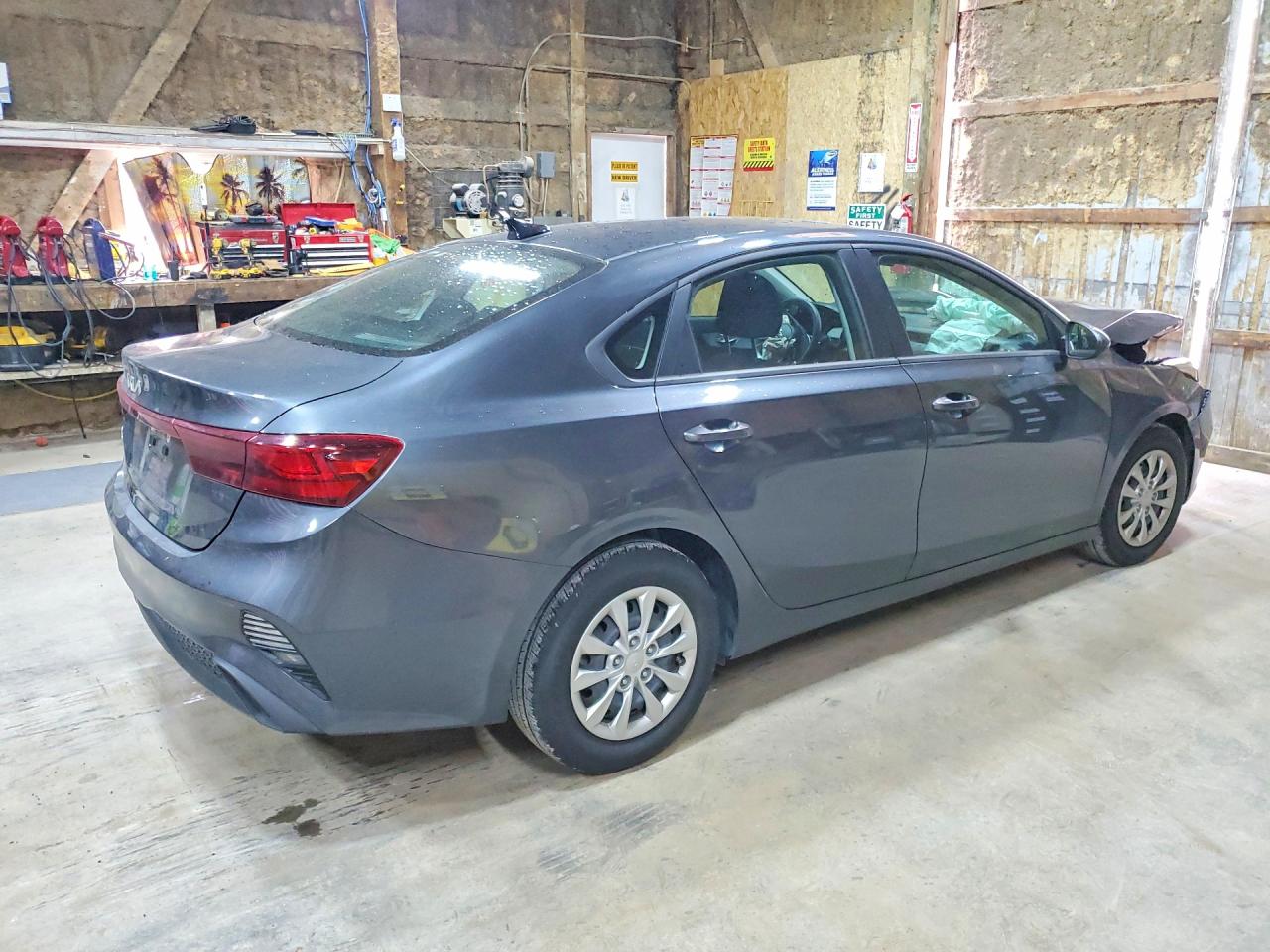 3KPF24AD0RE823335 · 2024 KIA FORTE · 3/13