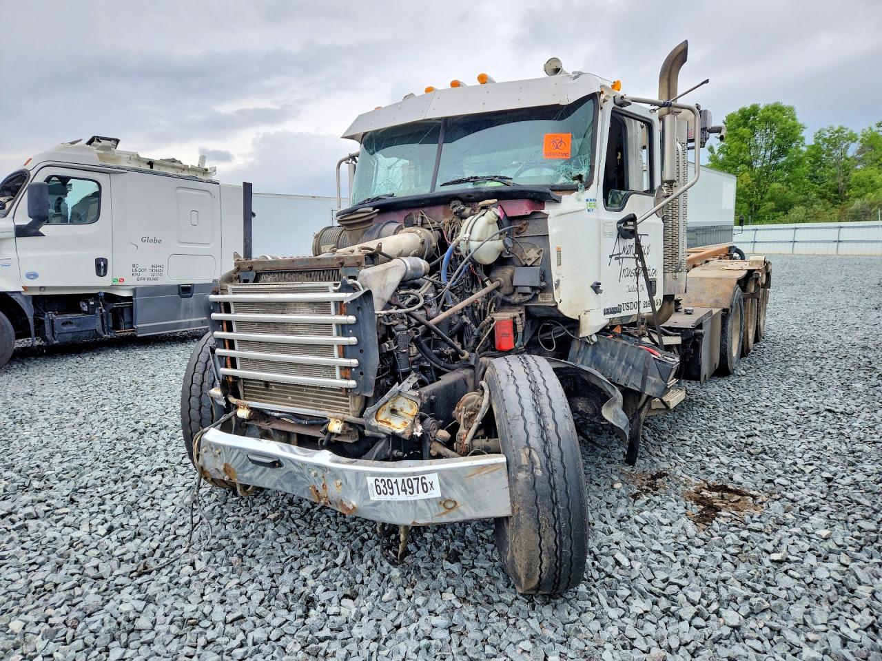 2006 MACK 700