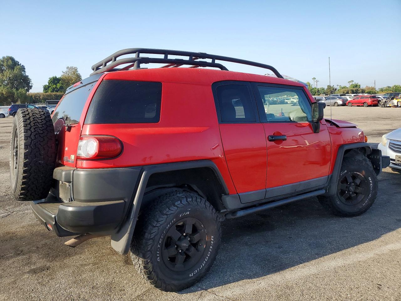 JTEBU4BF1CK131562 · 2012 TOYOTA FJ CRUISER · 3/12