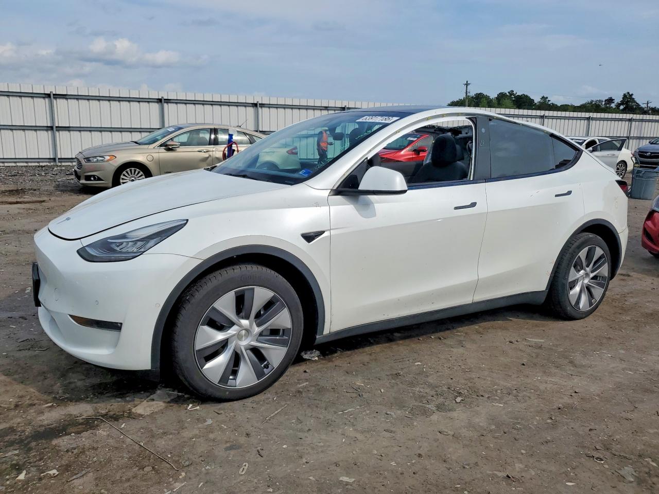 7SAYGDEE4NA012476 · 2022 TESLA MODEL Y