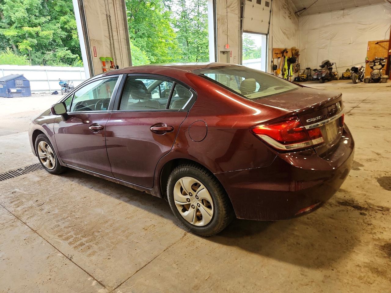 19XFB2F52FE272231 · 2015 HONDA CIVIC · 2/12