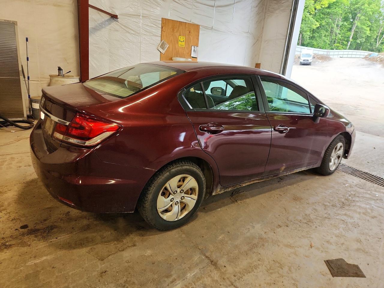 19XFB2F52FE272231 · 2015 HONDA CIVIC · 3/12