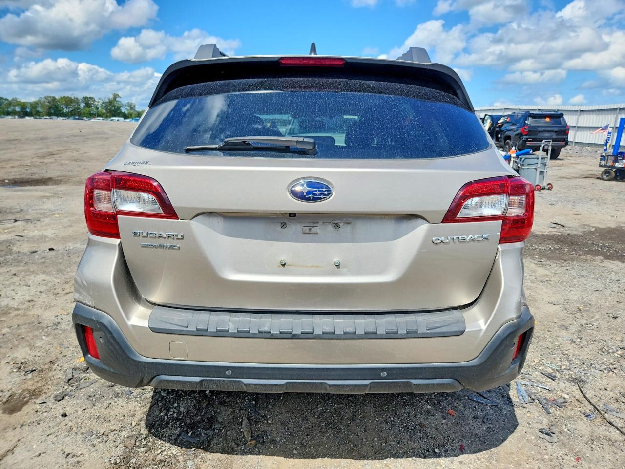 4S4BSANC2J3333405 · 2018 SUBARU OUTBACK · 6/13