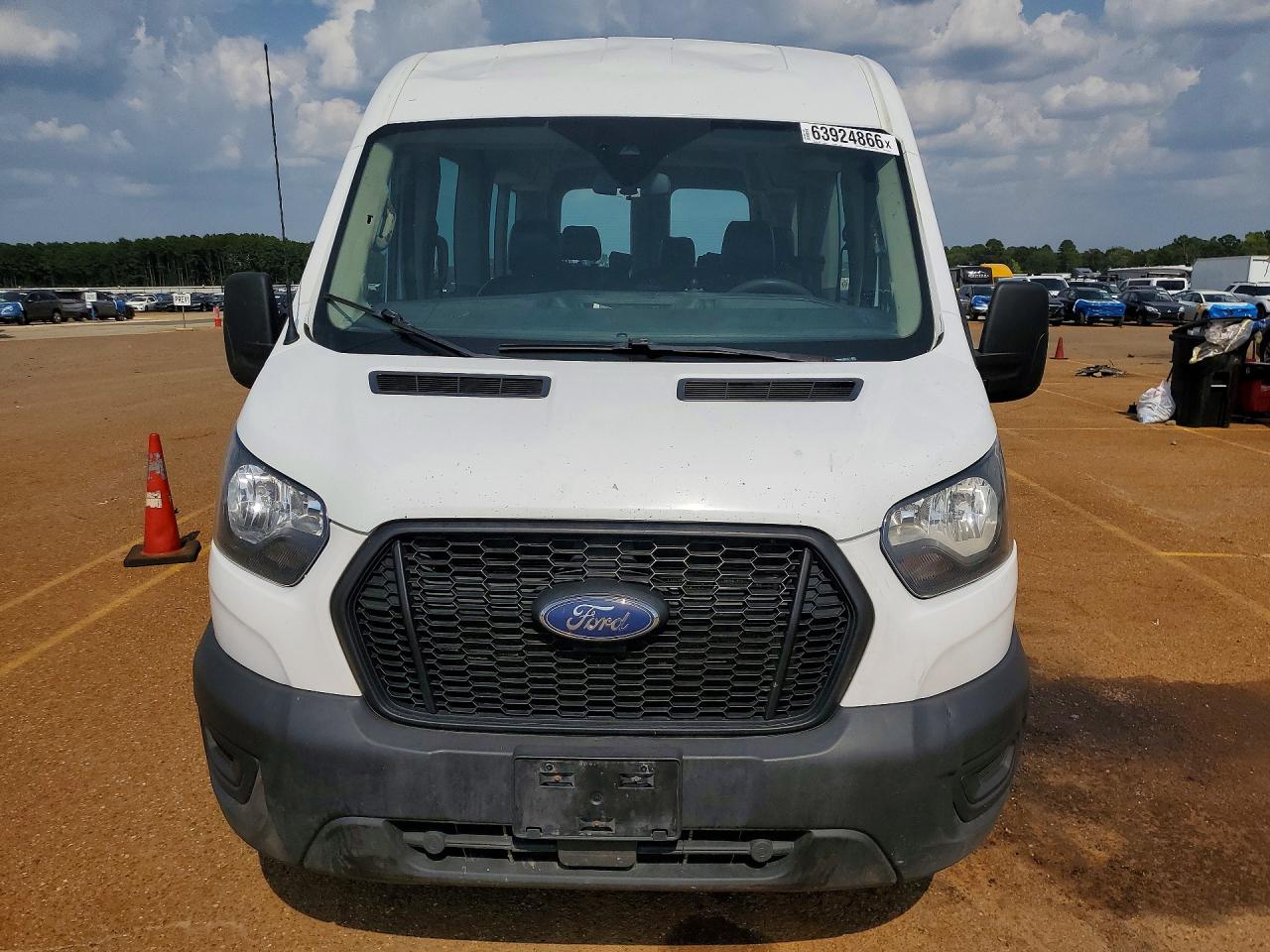 1FBAX9C80MKA42611 · 2021 FORD TRANSIT · 5/13