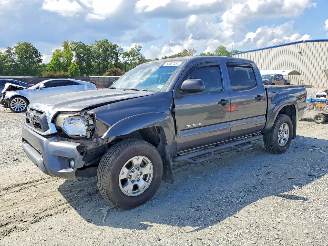 5TFJU4GN1FX082810 · 2015 TOYOTA TACOMA