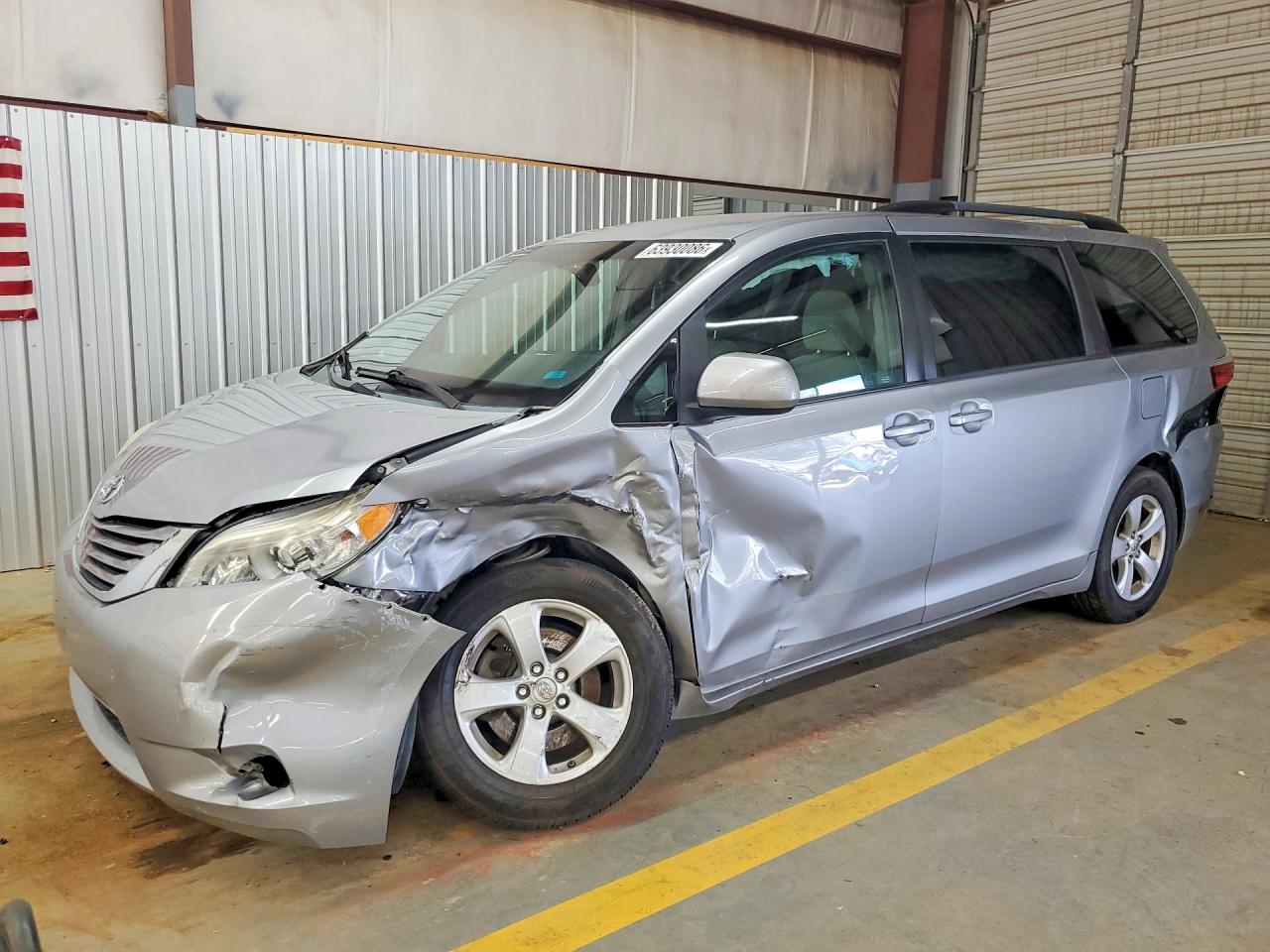 5TDKK3DC6FS588212 · 2015 TOYOTA SIENNA
