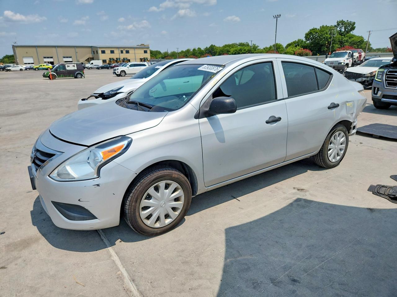 3N1CN7AP0FL827403 · 2015 NISSAN VERSA