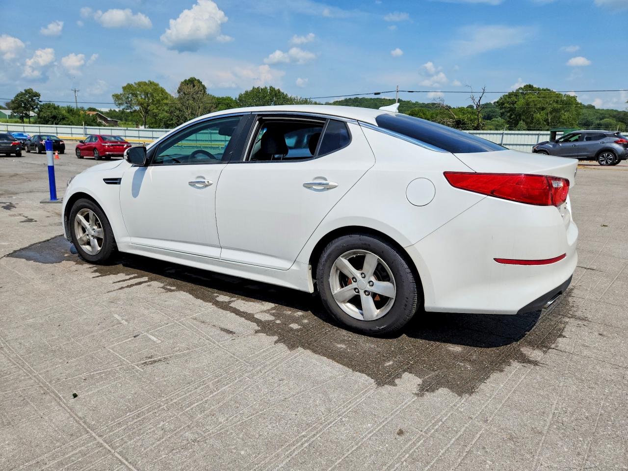 KNAGM4A77F5575355 · 2015 KIA OPTIMA · 2/12