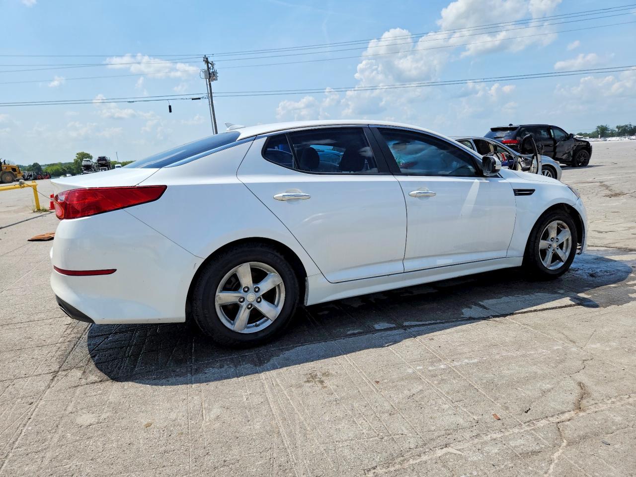 KNAGM4A77F5575355 · 2015 KIA OPTIMA · 3/12