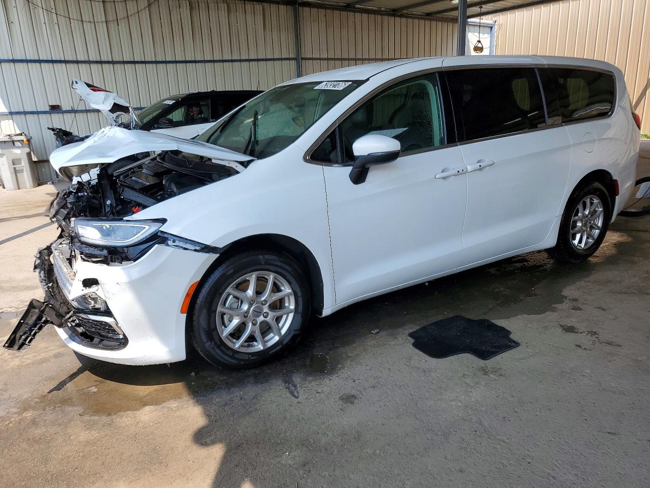 2C4RC1BG0PR587282 · 2023 CHRYSLER PACIFICA