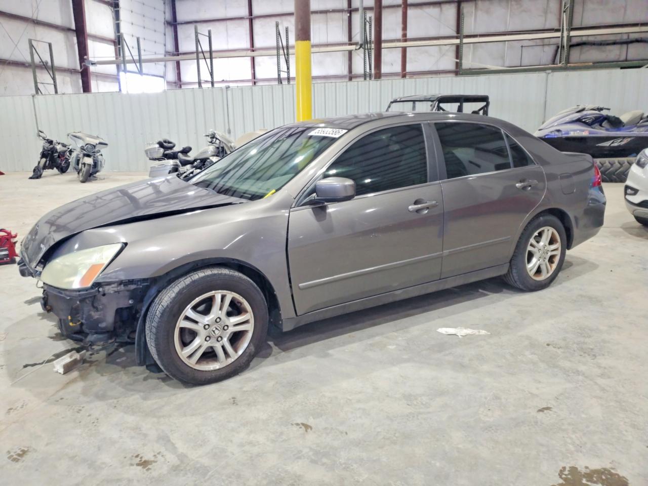 1HGCM56756A184892 · 2006 HONDA ACCORD