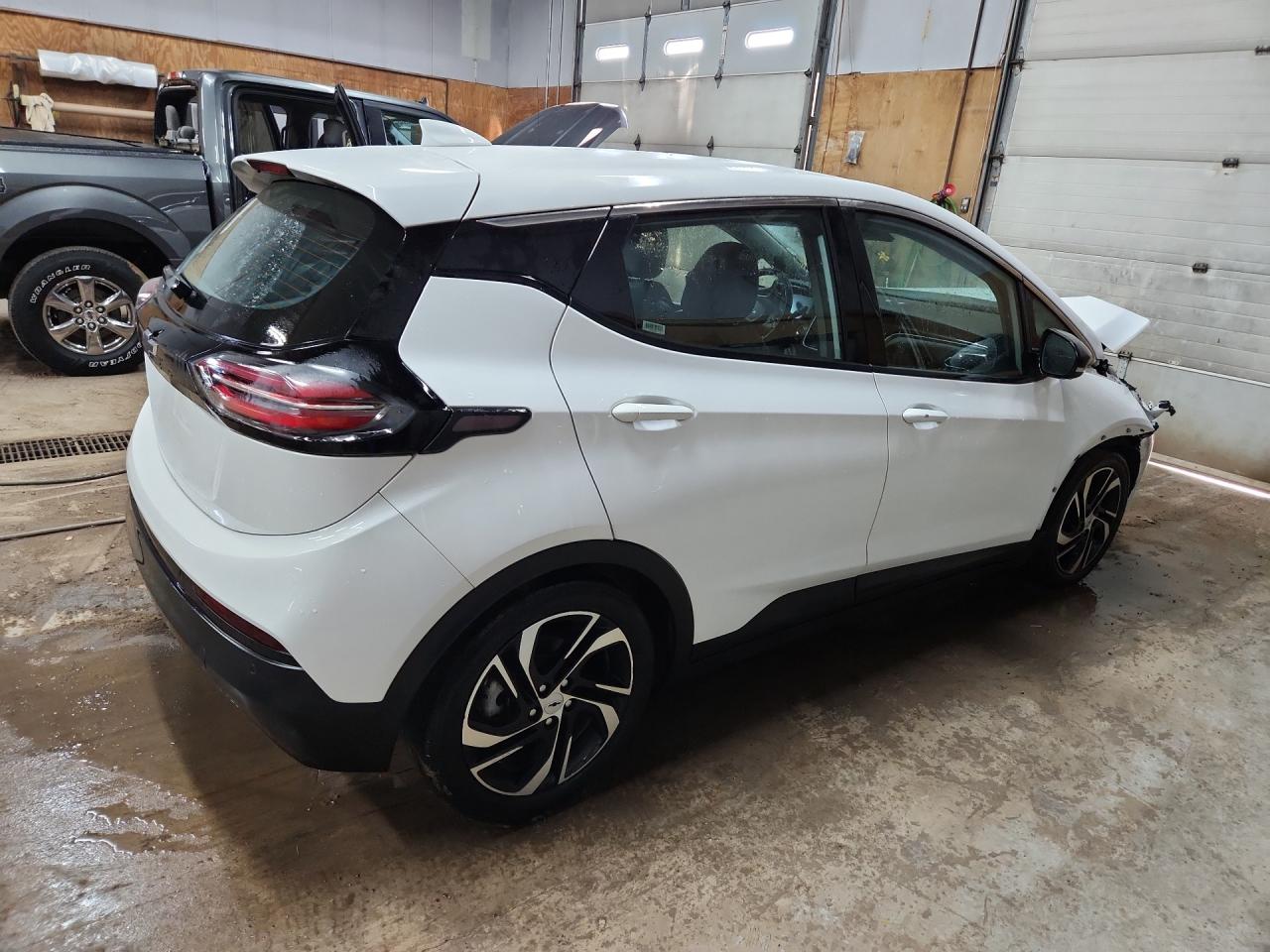 1G1FX6S02P4132422 · 2023 CHEVROLET BOLT EV · 3/13