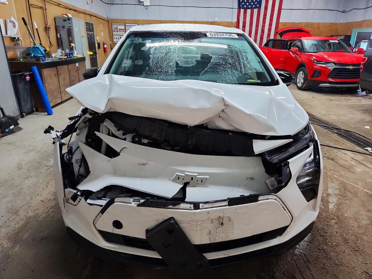 1G1FX6S02P4132422 · 2023 CHEVROLET BOLT EV · 5/13
