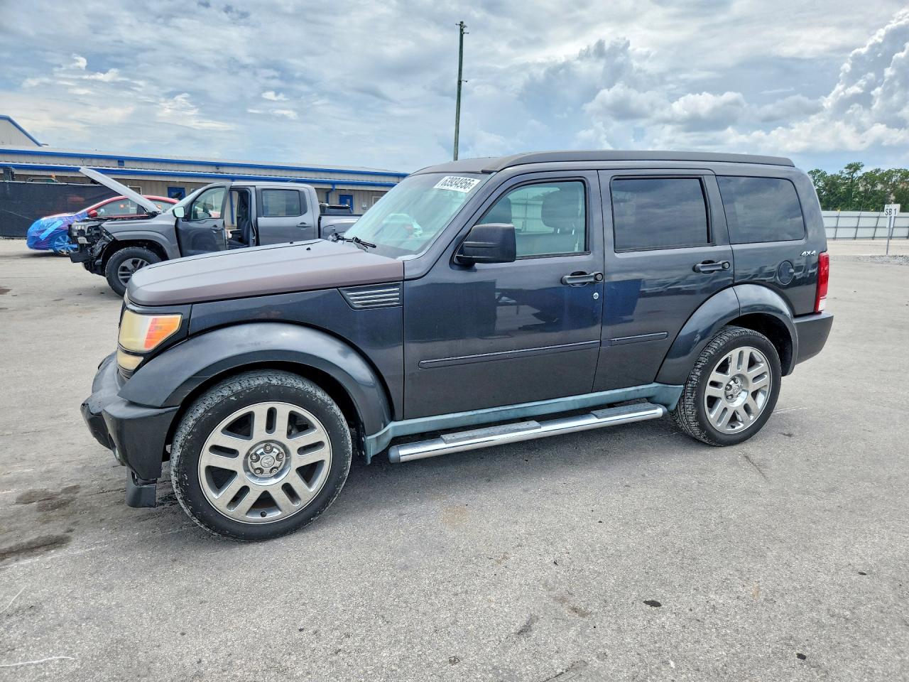 1D4PU4GK2BW576824 · 2011 DODGE NITRO