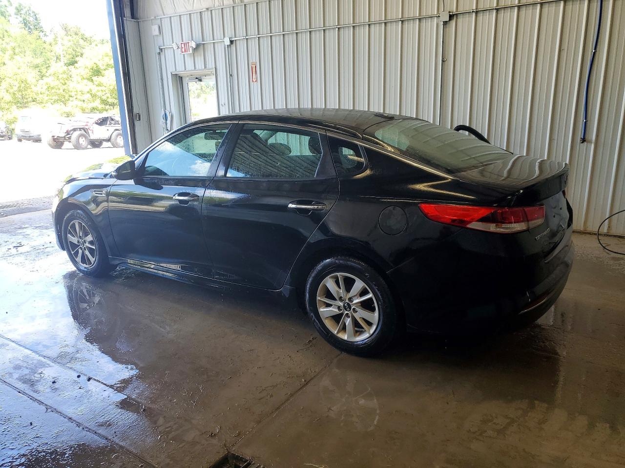 5XXGT4L30GG106055 · 2016 KIA OPTIMA · 2/12