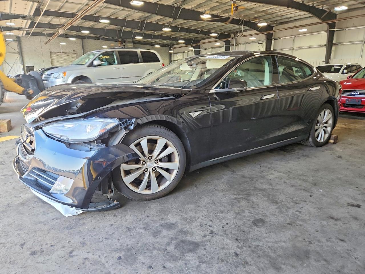 5YJSA1E27FF109104 · 2015 TESLA MODEL S