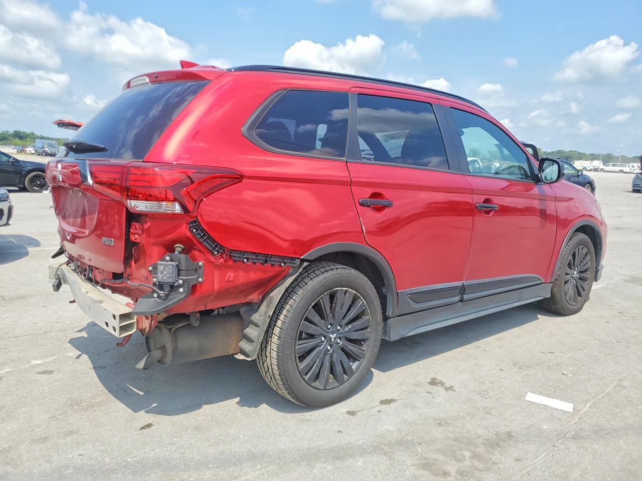JA4AD3A30LZ008340 · 2020 MITSUBISHI OUTLANDER · 3/12