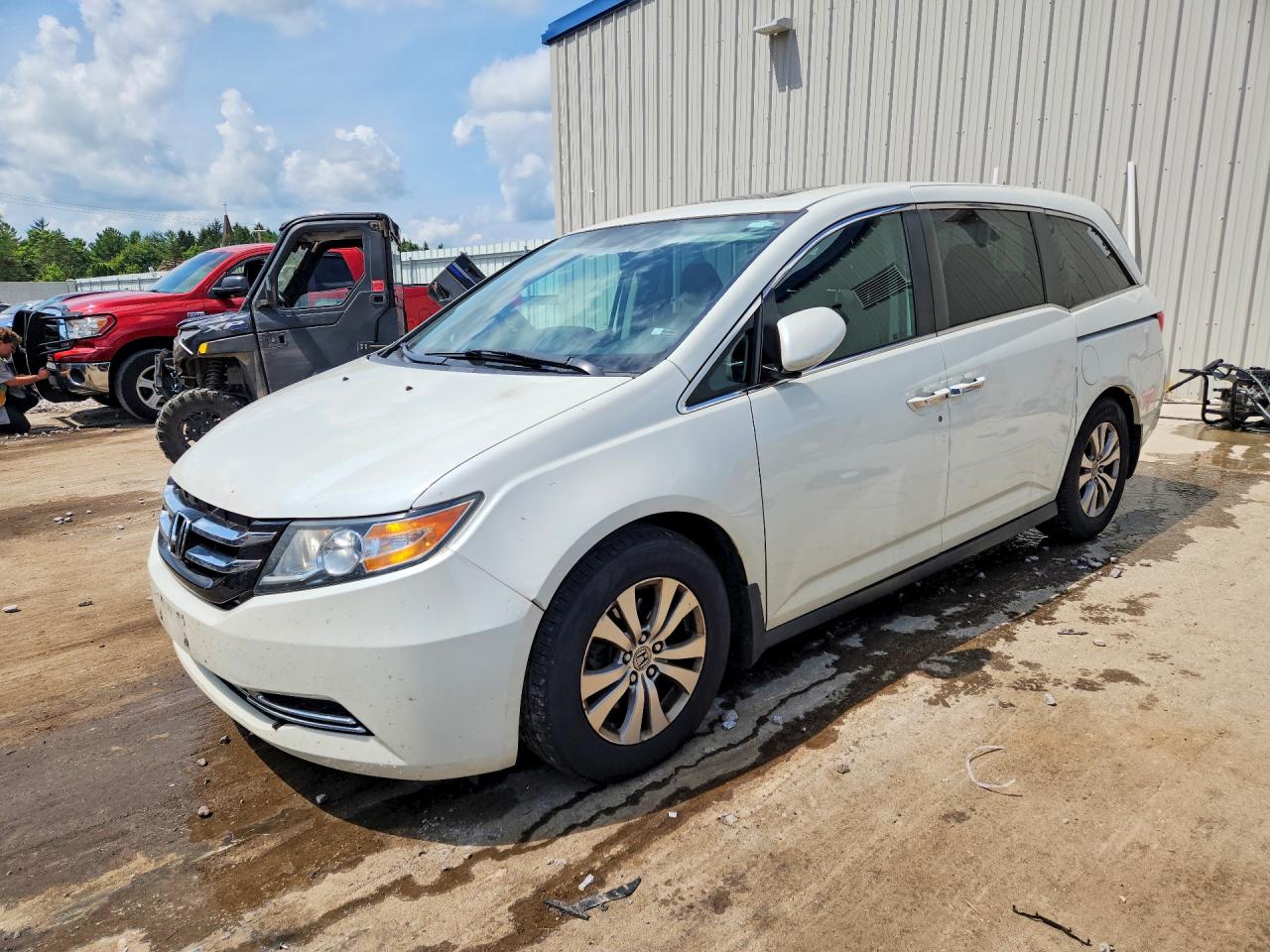 5FNRL5H69HB011905 · 2017 HONDA ODYSSEY
