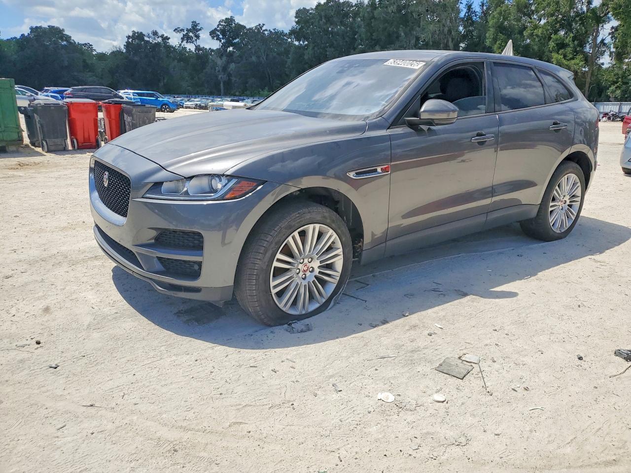 SADCJ2BV4HA057147 · 2017 JAGUAR F-PACE