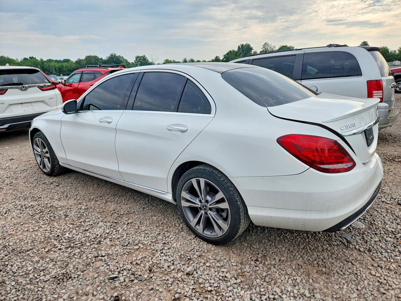 WDDWF4KB6JR411078 · 2018 MERCEDES-BENZ C · 2/12