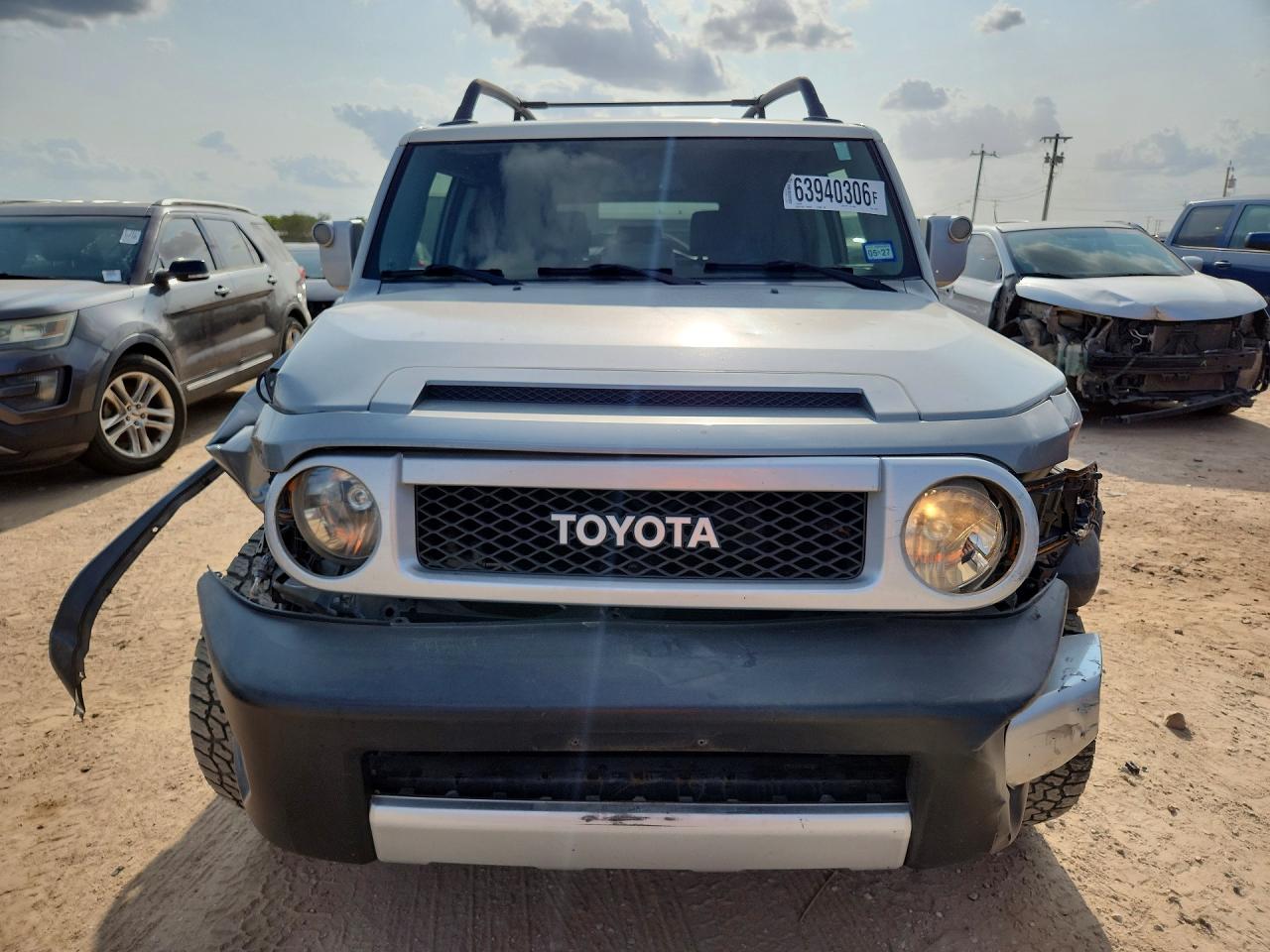 JTEBU4BF1CK117709 · 2012 TOYOTA FJ CRUISER · 5/12