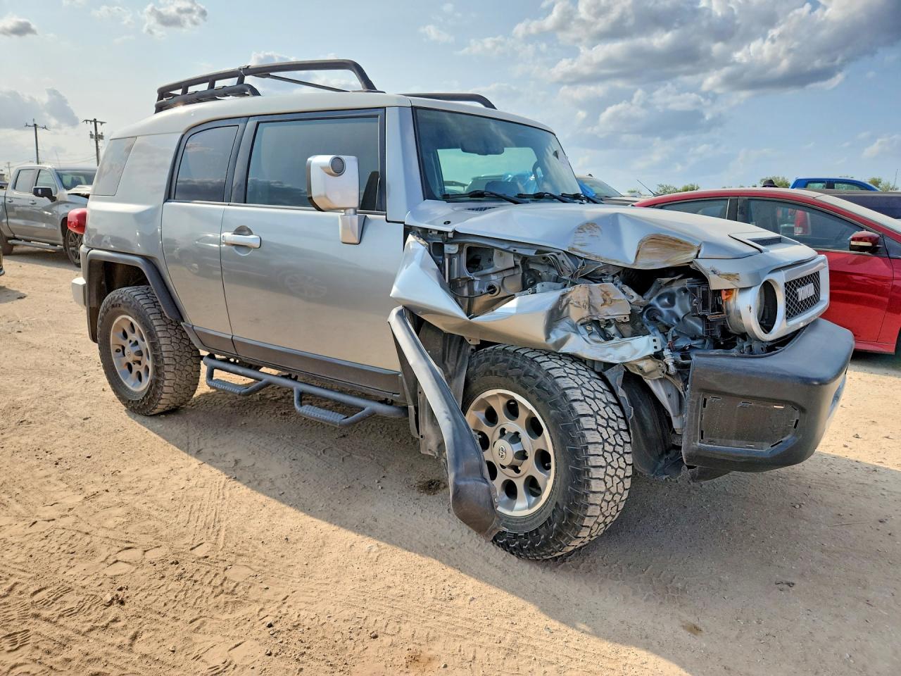 JTEBU4BF1CK117709 · 2012 TOYOTA FJ CRUISER · 4/12