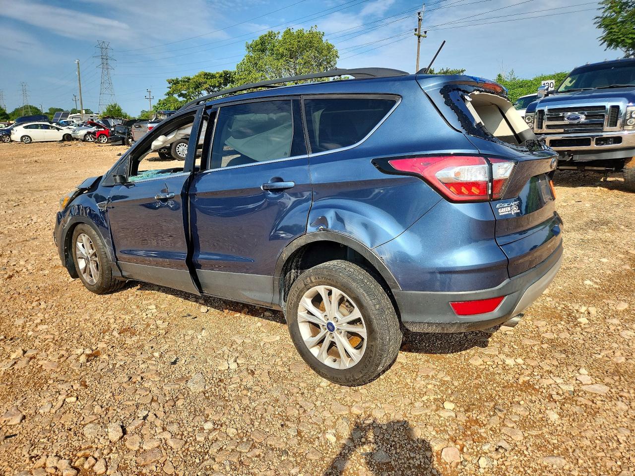 1FMCU0GD4JUB03454 · 2018 FORD ESCAPE · 2/13