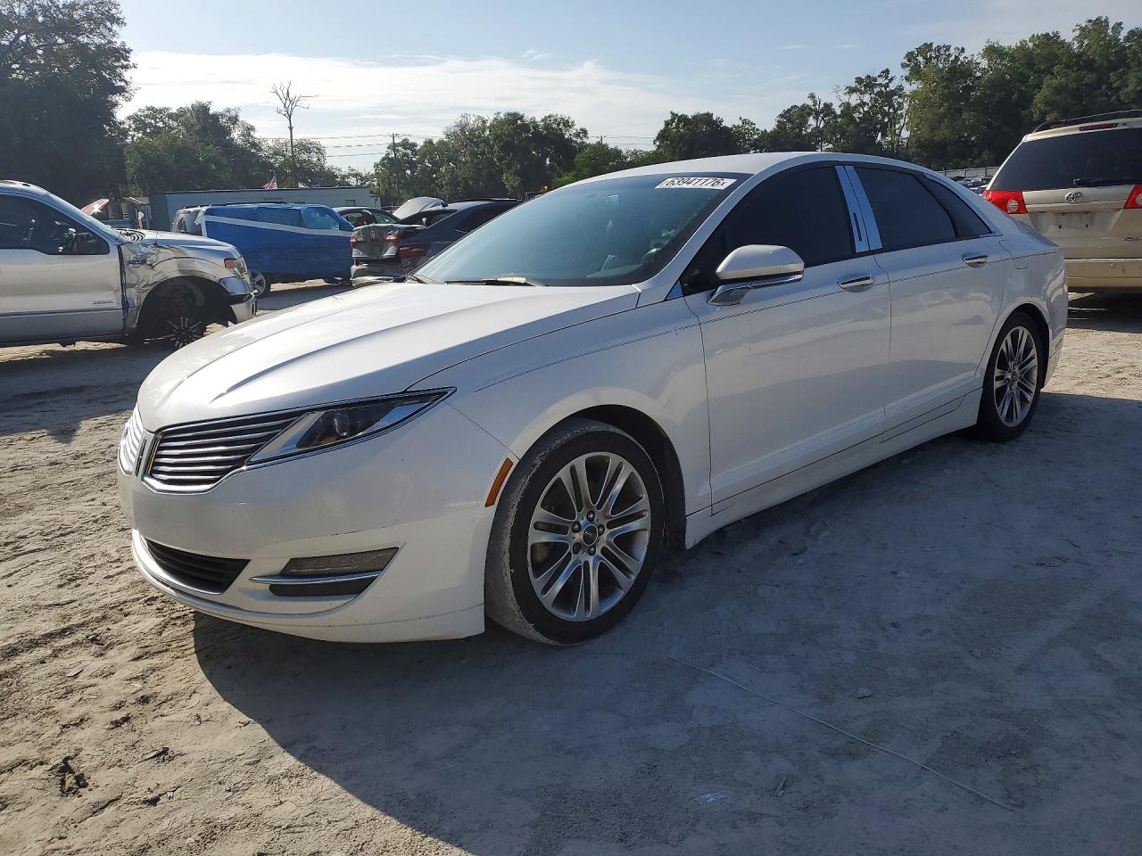 3LN6L2G95DR807214 · 2013 LINCOLN MKZ