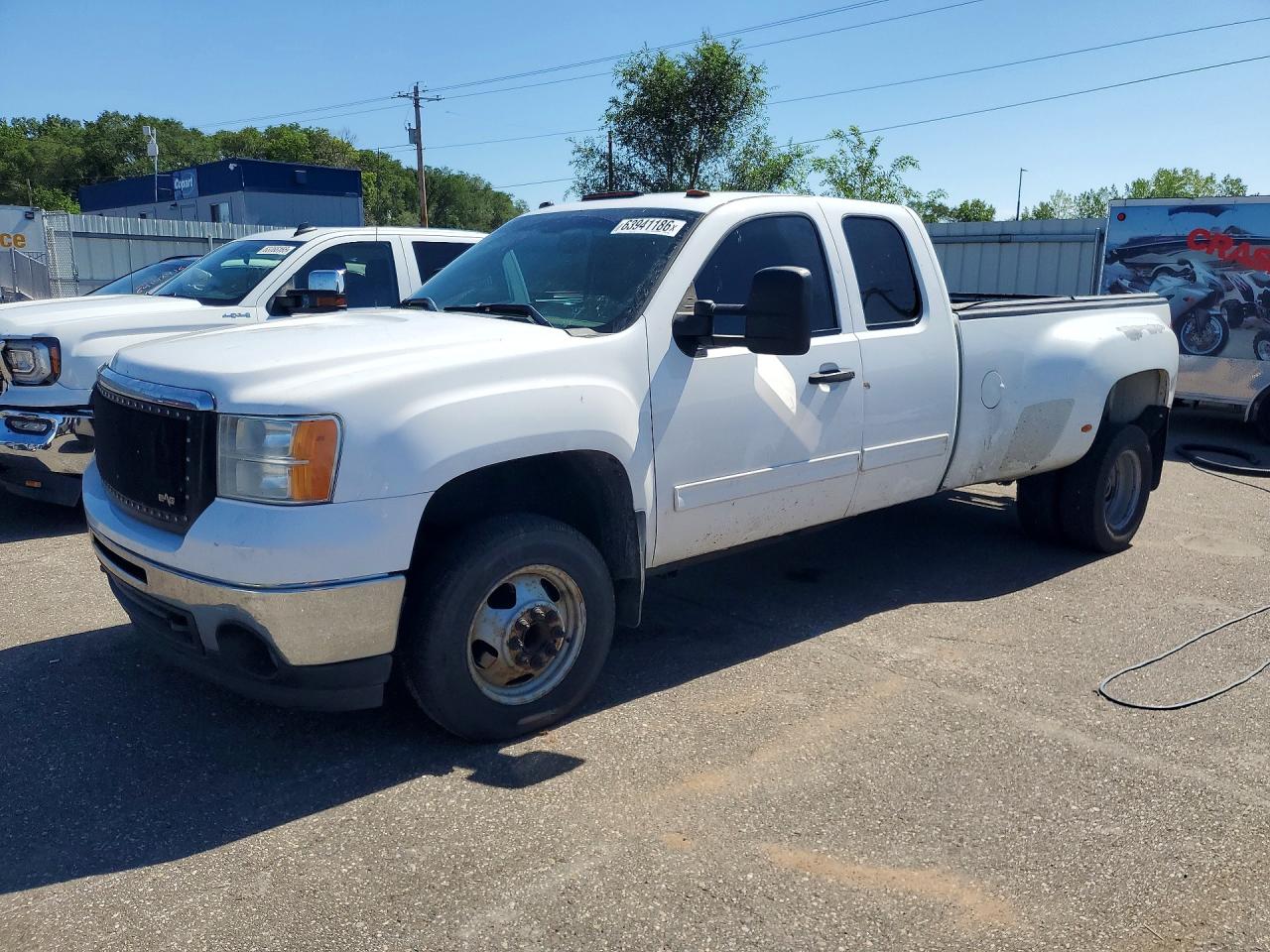 1GTJC89629E137961 · 2009 GMC SIERRA