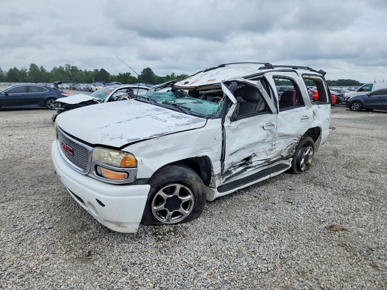 2004 GMC YUKON