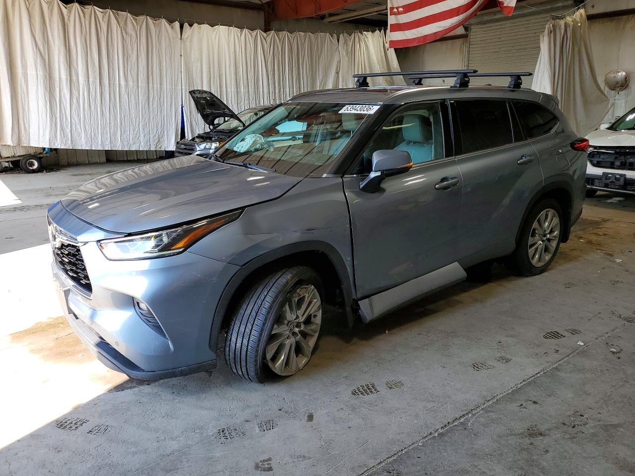 5TDDZRBH8LS015698 · 2020 TOYOTA HIGHLANDER