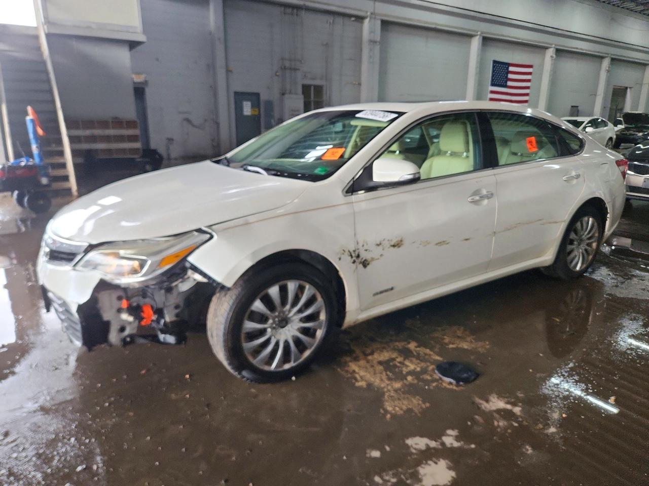 4T1BD1EB4EU024178 · 2014 TOYOTA AVALON HYBRID