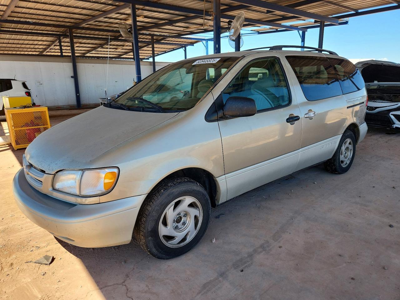 4T3ZF13C3YU259297 · 2000 TOYOTA SIENNA