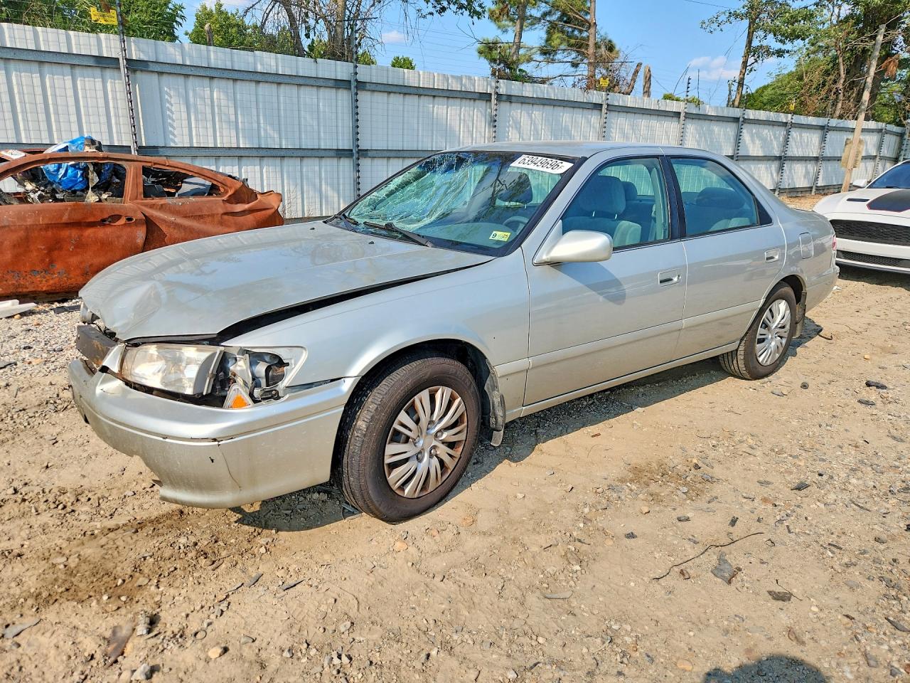 4T1BG22K71U816224 · 2001 TOYOTA CAMRY