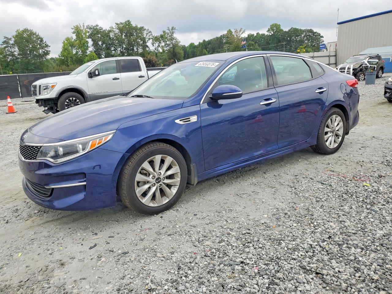 5XXGU4L38HG137021 · 2017 KIA OPTIMA