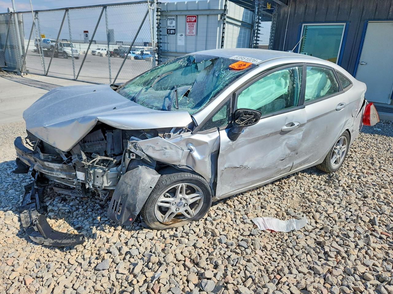 3FADP4BJ7JM135085 · 2018 FORD FIESTA
