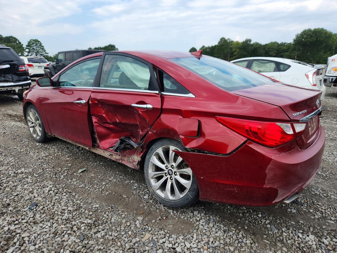 5NPEC4AB7CH453012 · 2012 HYUNDAI SONATA · 2/12