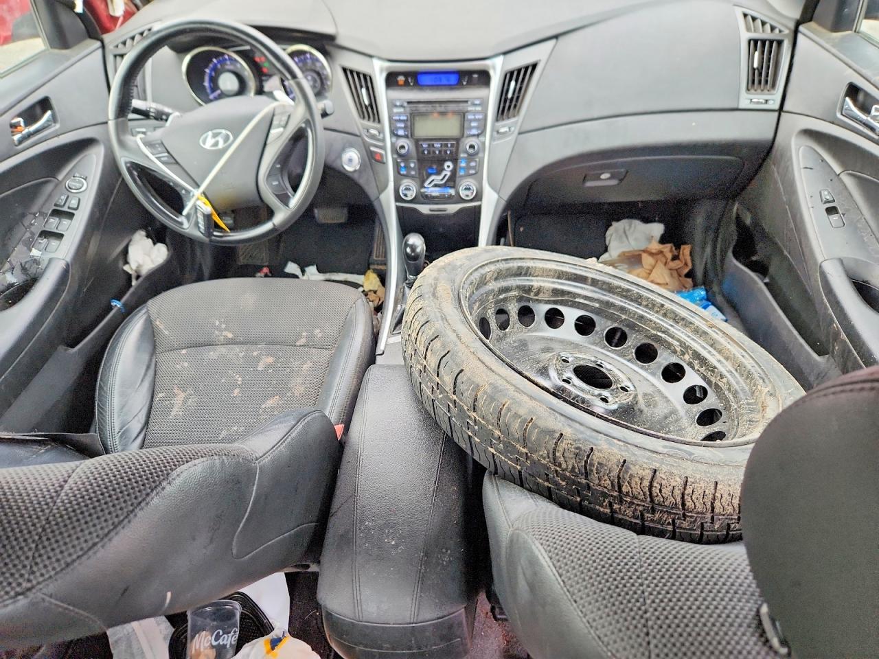 5NPEC4AB7CH453012 · 2012 HYUNDAI SONATA · 8/12