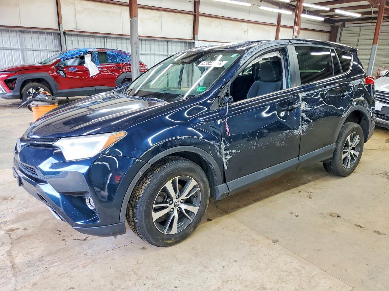 2T3RFREVXJW803779 · 2018 TOYOTA RAV4